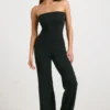 Jumpsuit i grovstrikket bandeau med utvidet ben i svart
