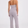 Jumpsuit i grovstrikket bandeau med utvidet bukseben i støvete lavendel