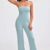 Jumpsuit i grovstrikket bandeau-modell med utvidet ben i støvete blågrønn