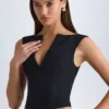 Kadie V-hals strukturert crop-top i svart