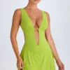 Kalista Plunge Cut-Out minikjole i limegrønn