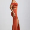 Karleen Slinky Jersey Cut-Out Halterneck Gown i brent oransje