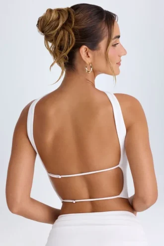 Khai bandeau-top med choker-detaljer i hvitt