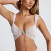 Kira Crop Top med utskjæringer og metallbeslag i skygrå