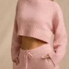 Kort strikket genser i ribbestrikk i Blush Pink
