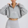 Kort sweatshirt med kvart glidelås i grå melert