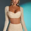 La Desirade pyntet crop-top med krage i sand