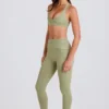 Leggings med brettet linning, middels høy midje og stropper i Matcha