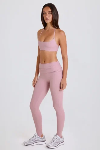 Leggings med brettet linning, middels høy midje og stropper i mauve