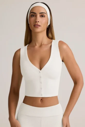 Lene modal ribbet vest med knapper i hvit