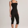 Luma Modal Bodycon Capri-jumpsuit med firkantet hals i svart