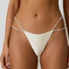 Mabe bikinitruser med doble stropper og perledetaljer i perlehvit