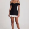 Maelie Off-Shoulder Ruffle A-Line minikjole i svart