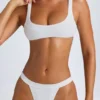 Malibu bikinitopp med rund hals i hvitt