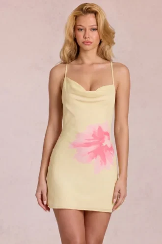 Marielle chiffonminikjole i gult blomstertrykk