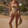 Marivelle korsett-playsuit med volanger og snøring i tan
