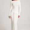 Mericia Soft Jersey Maxikjole med båthals og bånd i hvitt