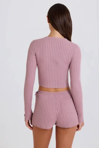 Mini-shorts i ribbestrikket stoff med snøring i mauve