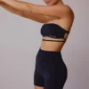 Mini-shorts med høy midje i svart