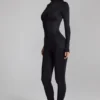 Musa langermet jumpsuit med høy hals i svart