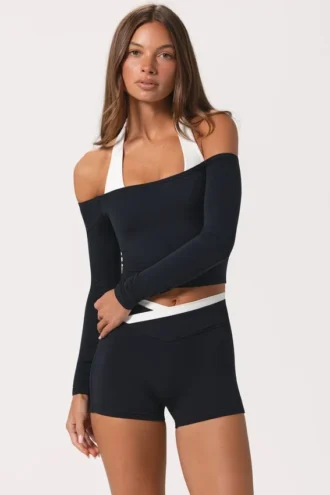 Myk jersey-top med bare skuldre i svart
