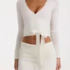 Myk strikket wrap-top i elfenben