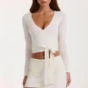 Myk strikket wrap-top i elfenben