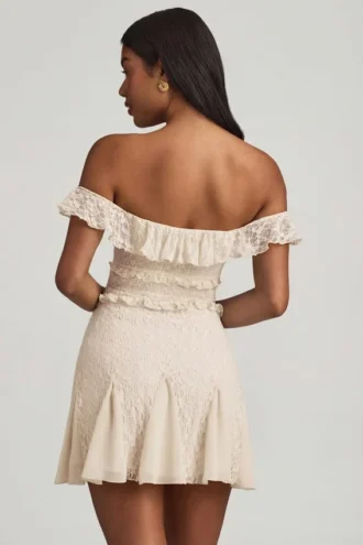 Nahida off-shoulder A-linje minikjole i blonder i elfenben