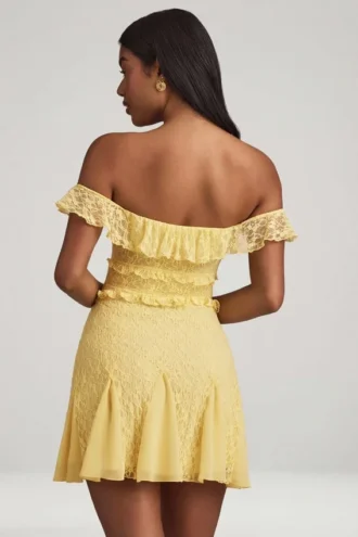 Nahida Off-Shoulder Lace A-Line Minikjole i pastellgult