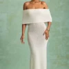 Naia Bouclé off-shoulder maxikjole i hvitt