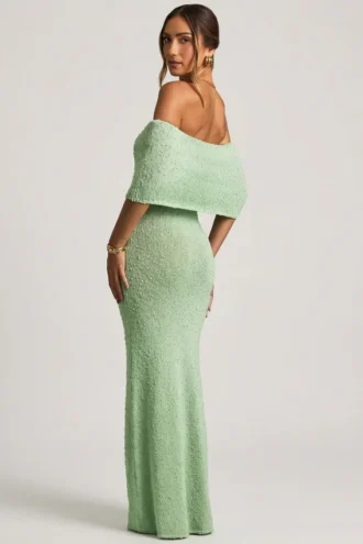Naia Bouclé off-shoulder maxikjole i mint