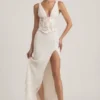 Nathalia Embellished Plunge Ruffled Corset Maxikjoler i elfenben