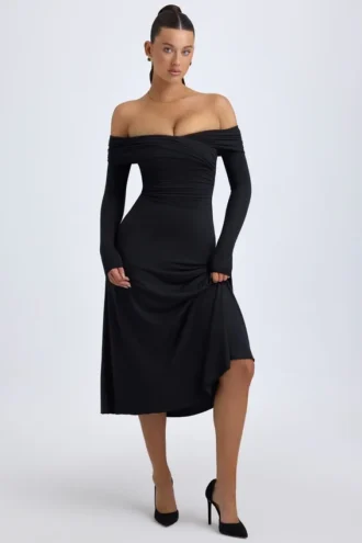 Noelle Modal Off-Shoulder Ruched Midaxi-kjole i svart