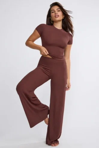 Nour Tall Mid Rise Wide Leg Trouser i Chocolate