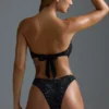 Oh Polly Badetøy: HOTFIX Edition Embellished Scarf Bandeau Bikini Top i svart