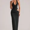 Oona Deep Plunge Halterneck Maxi Kjole i svart