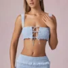 Ottilie Ruffle Tie-Front Crop Top i Powder Blue