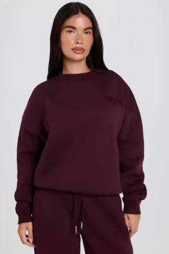Oversized genser med rund hals i burgunder