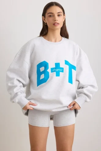Oversized genser med rund hals i grå melert