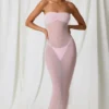 Papeete Ruched Bandeau Midi-kjole i myk rosa