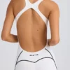 Petite Soft Active jumpsuit med åpen rygg i hvitt