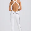 Petite Soft Active jumpsuit med åpen rygg i hvitt