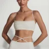 Pisa Embellished Cross Back Crop Top i hvitt