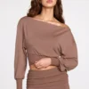 Quinn Modal off-shoulder langermet topp i mokka