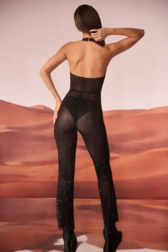 Ramona jumpsuit med pynt og dyp utringning i svart