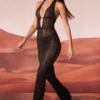Ramona jumpsuit med pynt og dyp utringning i svart