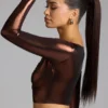 Rana crop-top i metallisk jersey med dyp utringning i kobberbronse