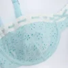 Ravello broderie anglaise-bikinitopp med bøyle i balkongmodell i pudderblått