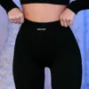 Ribbestrikkede sykkelshorts i svart