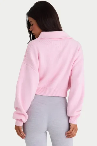 Ribbestrikket, kort sweatshirt med glidelås i blekrosa